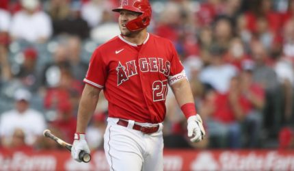 Введение в Зал Славы бейсбола: Майк Траут и его легендарная карьера Введение в Зал Славы бейсбола: Майк Траут и его легендарная карьера